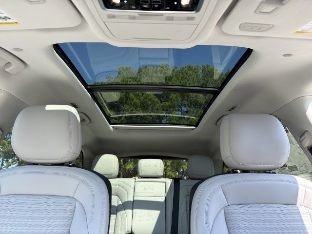 New 2026 Lincoln Nautilus Reserve AWD/4WD image 22