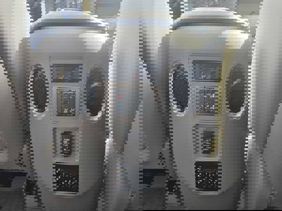 Used 2010 Honda Pilot EX-L image 39