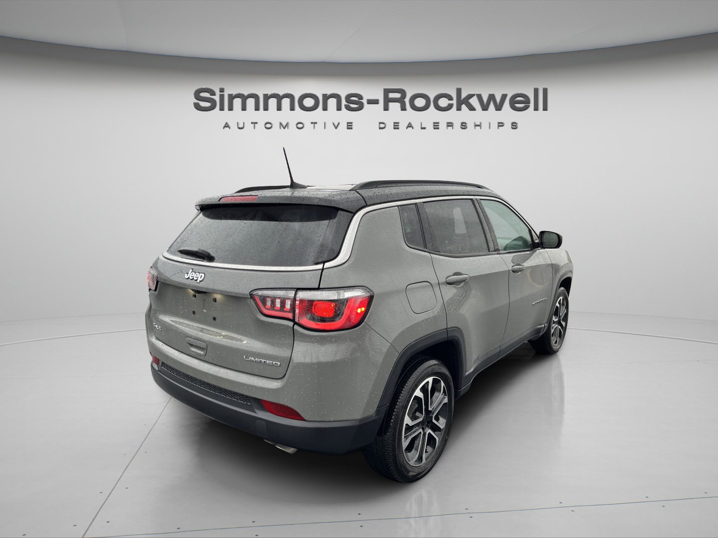 Used 2022 Jeep Compass Limited image 7