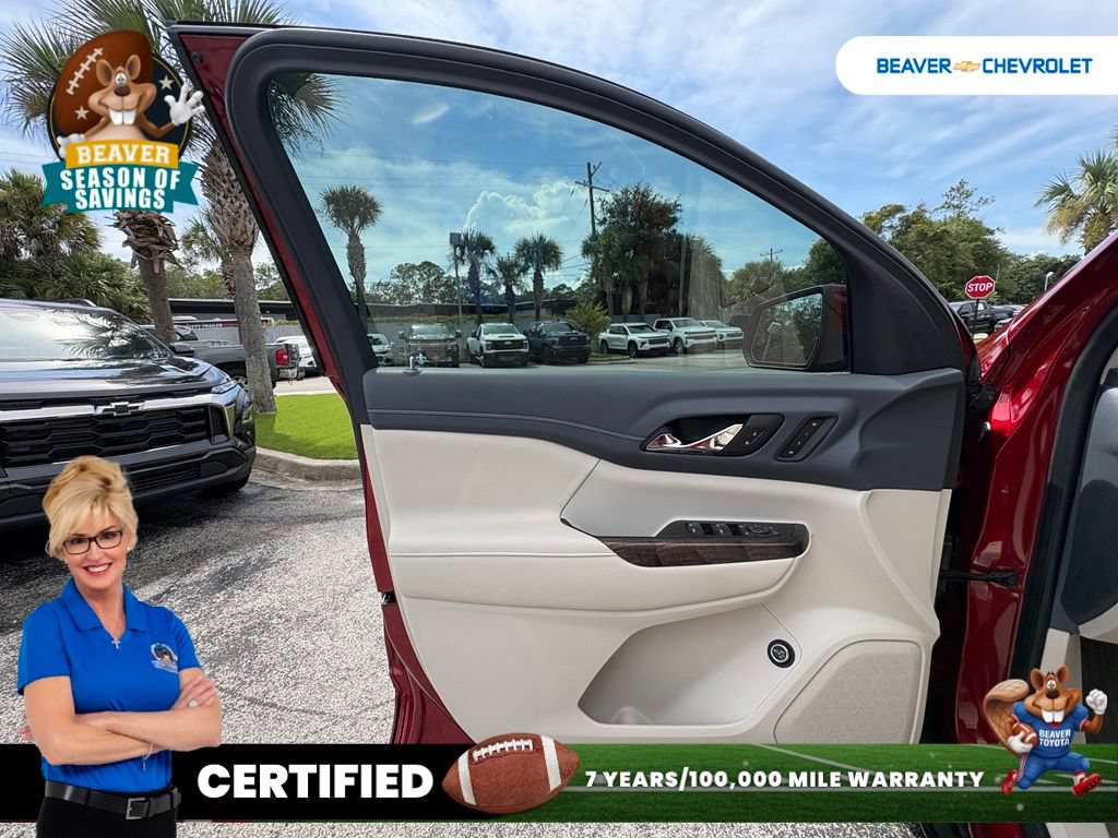 Used 2023 GMC Acadia Denali w/ Denali Technology Package FWD image 34