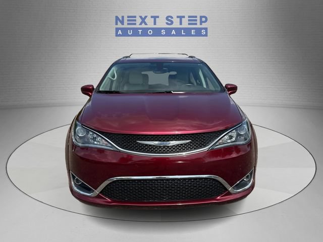 Used 2017 Chrysler Pacifica Touring-L Plus FWD image 2