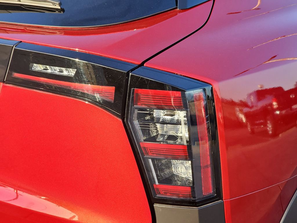 Used 2025 Nissan Kicks SV image 39