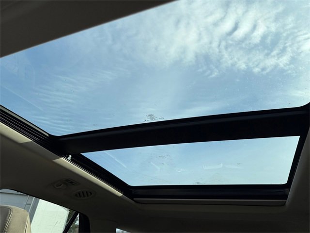 Used 2020 Ford Explorer XLT w/ Equipment Group 202A image 23