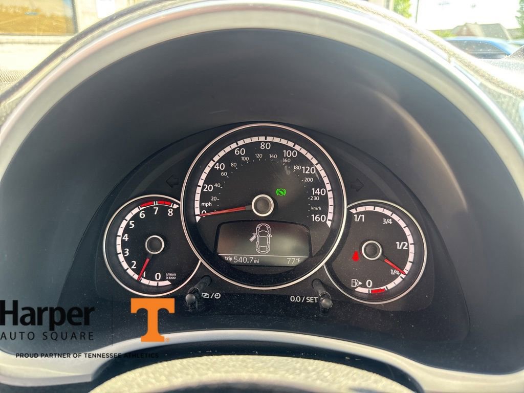 Used 2014 Volkswagen Beetle R-Line FWD image 12