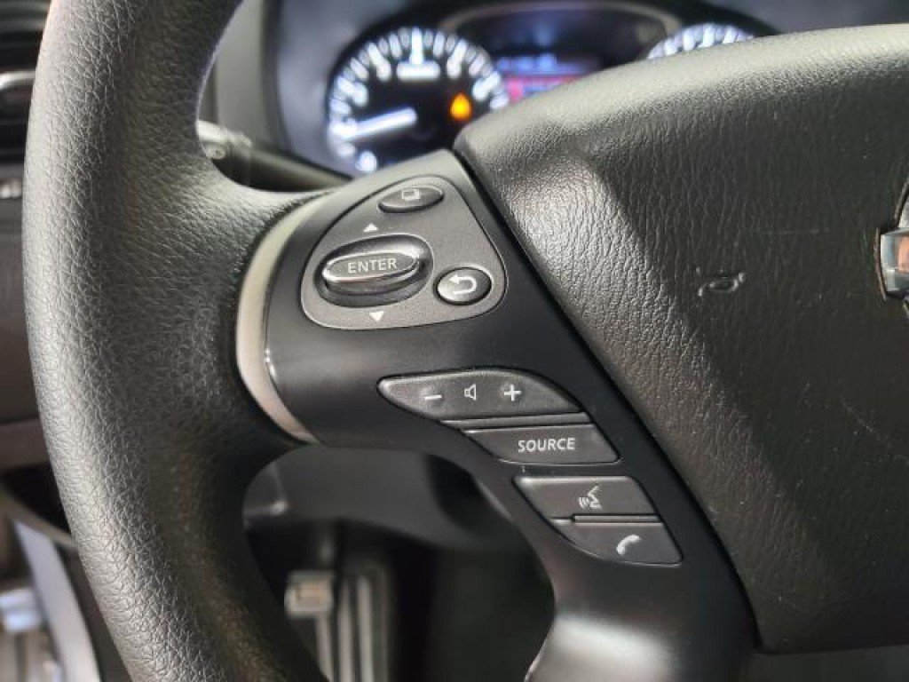 Used 2019 Nissan Pathfinder S AWD/4WD image 19