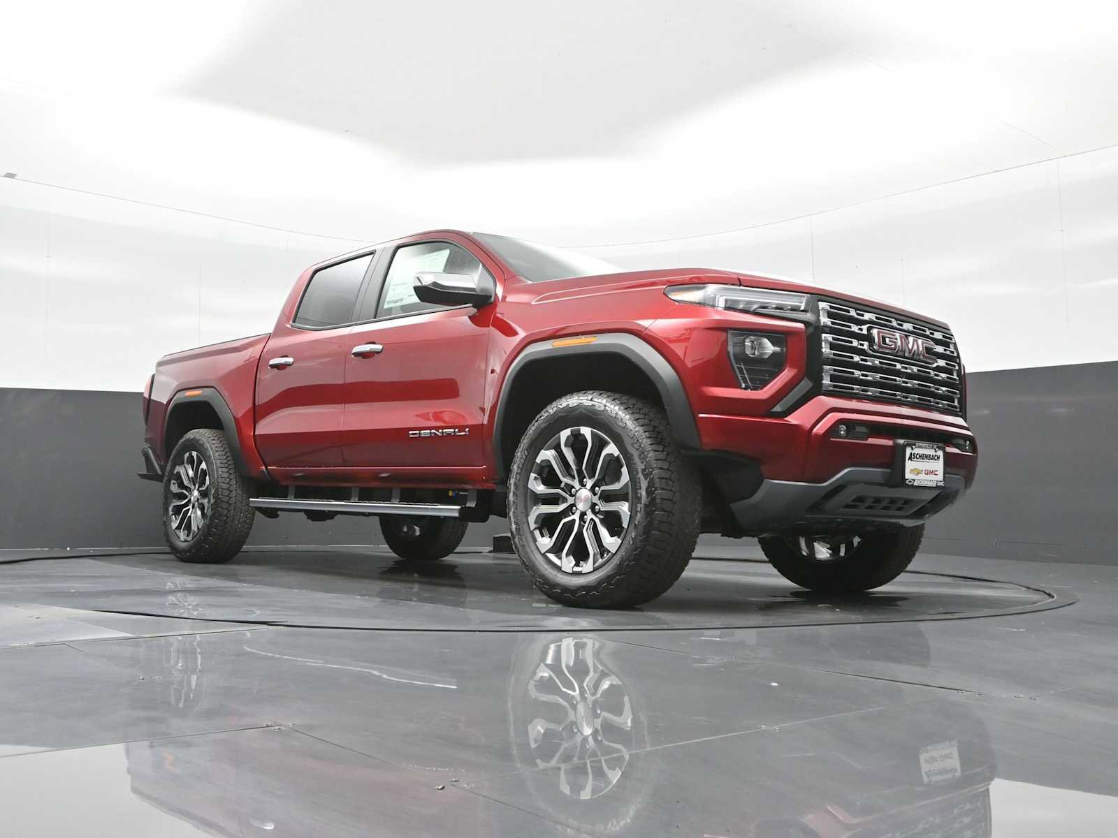 New 2026 GMC Canyon Denali image 18