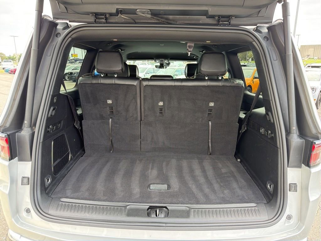 Used 2024 Jeep Wagoneer Series II AWD/4WD image 18