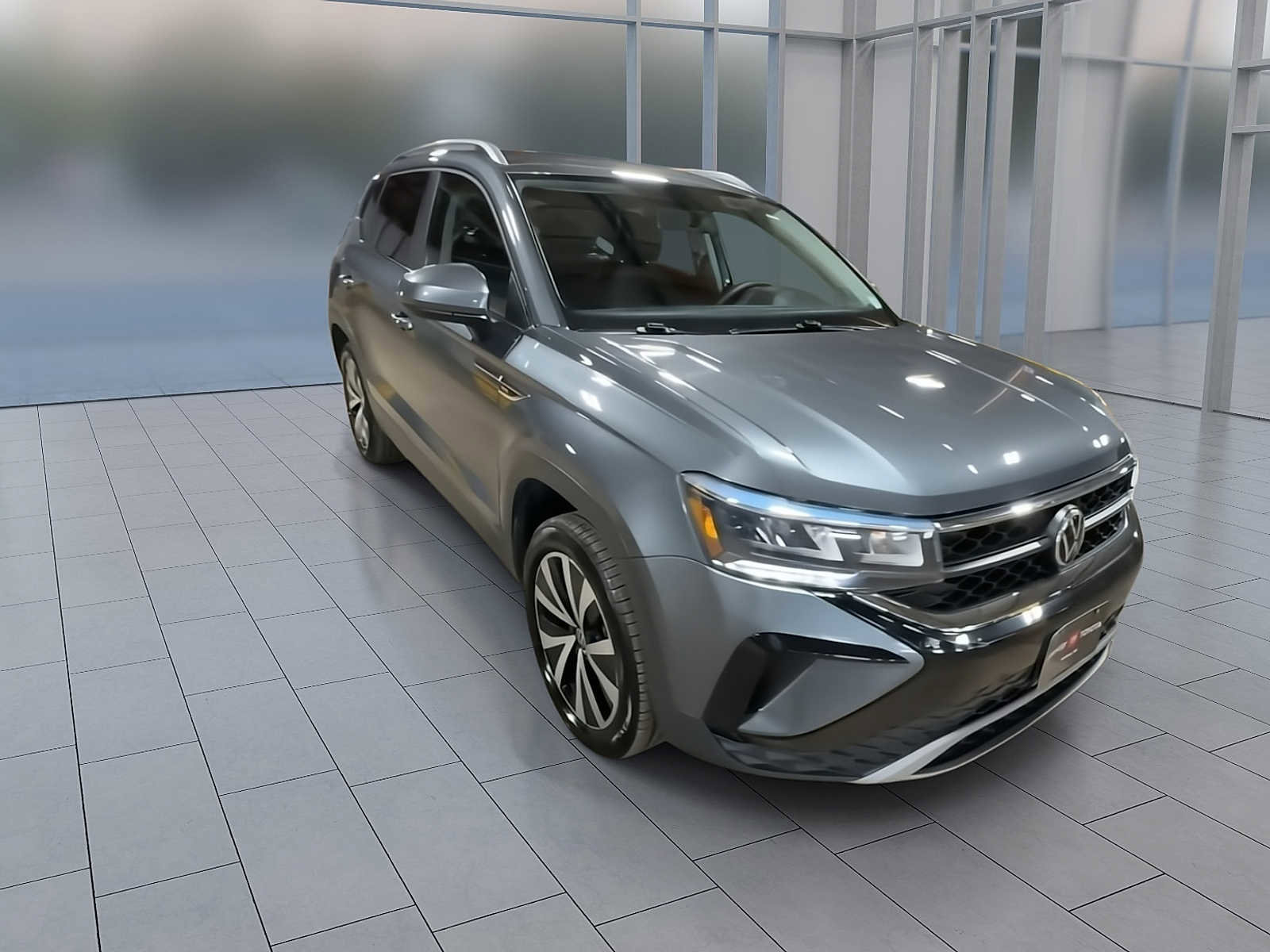 Used 2022 Volkswagen Taos SE image 2