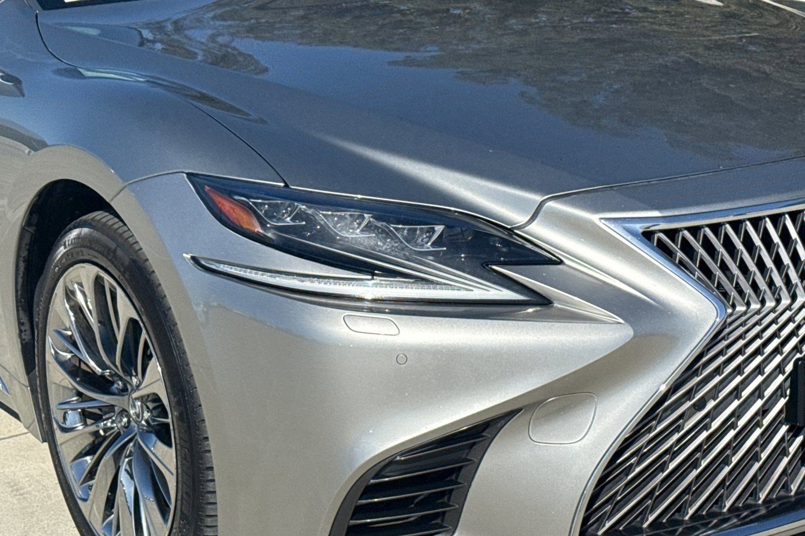 Used 2020 Lexus LS 500 w/ Interior Upgrade Package RWD image 10