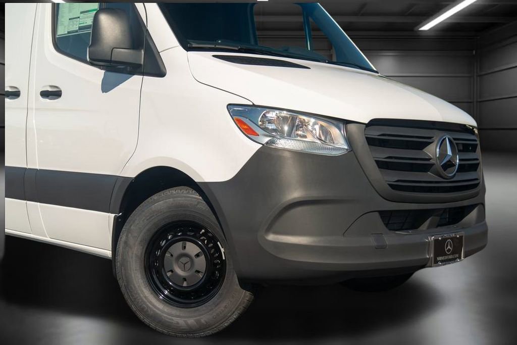 Used 2024 Mercedes-Benz Sprinter 2500 image 14