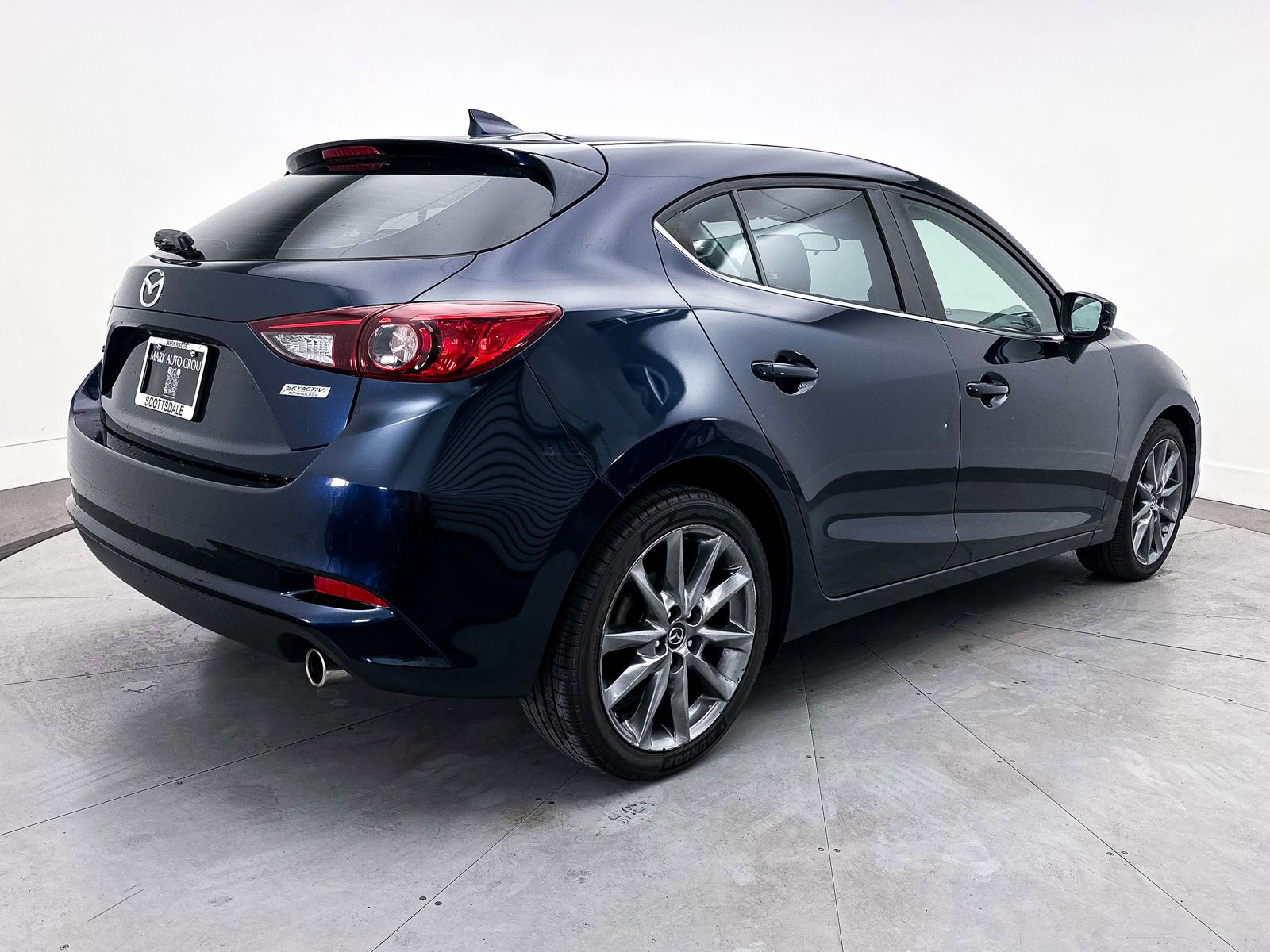 Used 2018 MAZDA MAZDA3 Touring FWD image 15