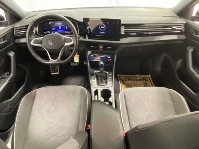 Used 2025 Volkswagen Jetta Sport image 10