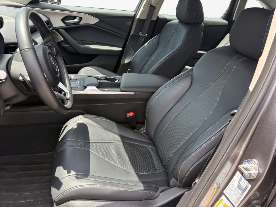 Certified 2025 Acura TLX w/ Technology Package FWD image 9