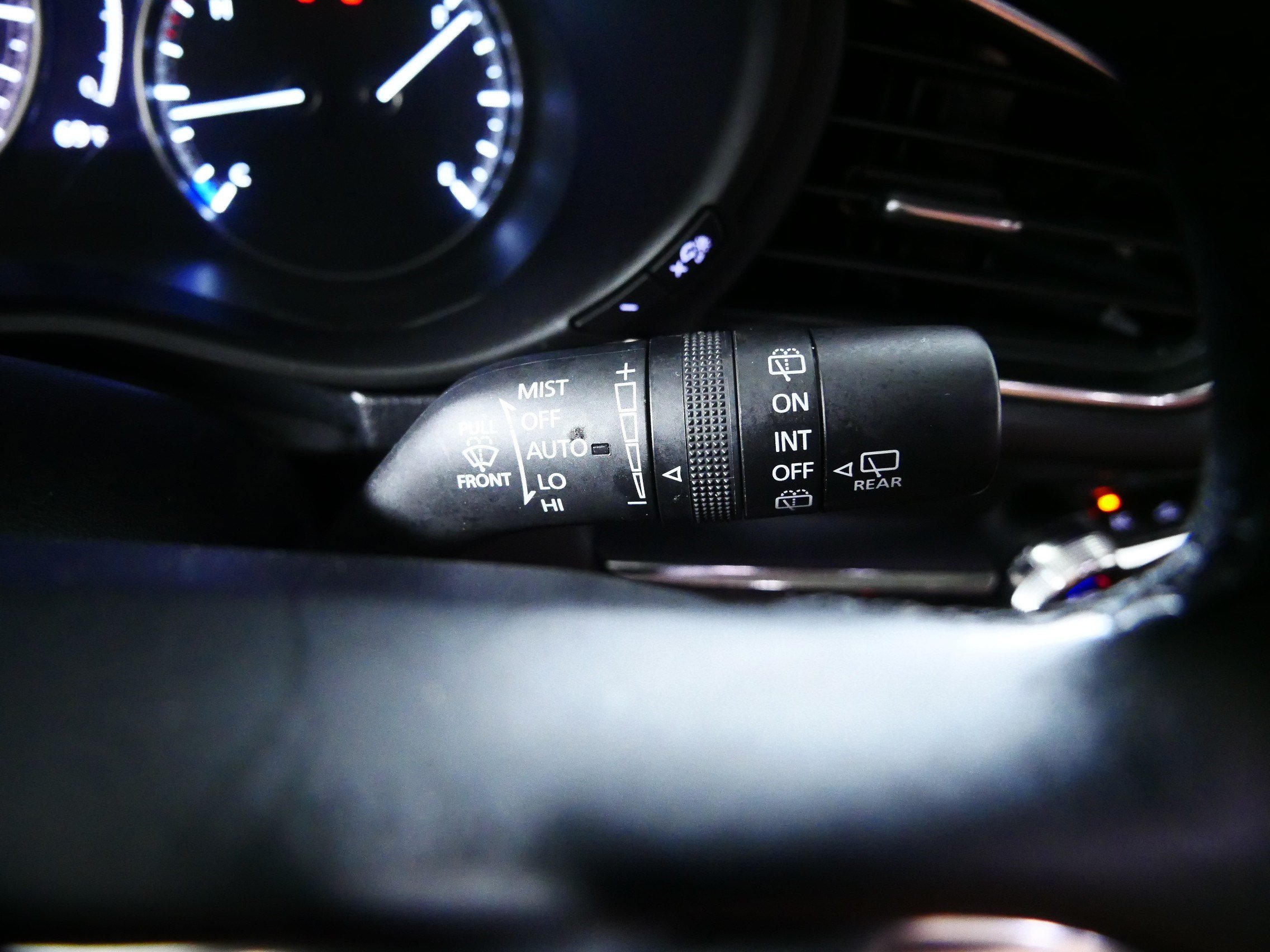 Used 2025 MAZDA CX-30 AWD 2.5 S w/ Preferred Package image 32