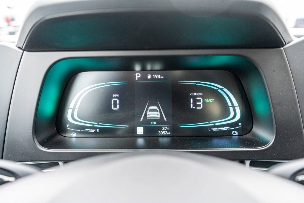 Certified 2025 Hyundai Elantra Blue image 27