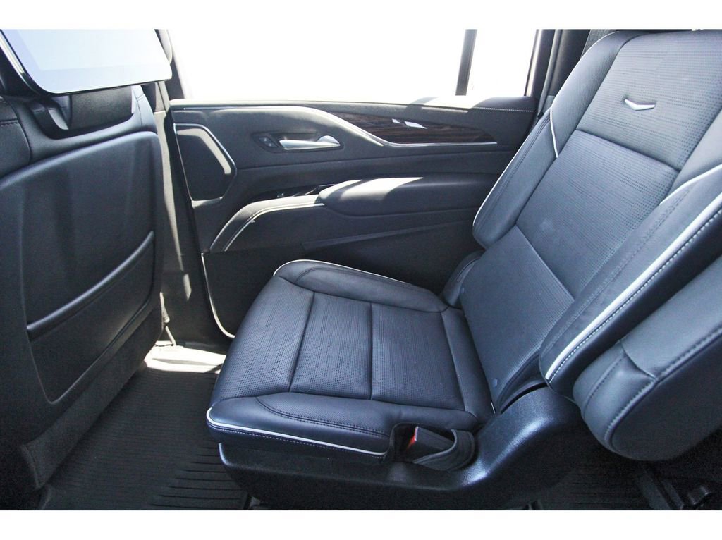 Certified 2024 Cadillac Escalade ESV Premium Luxury image 12