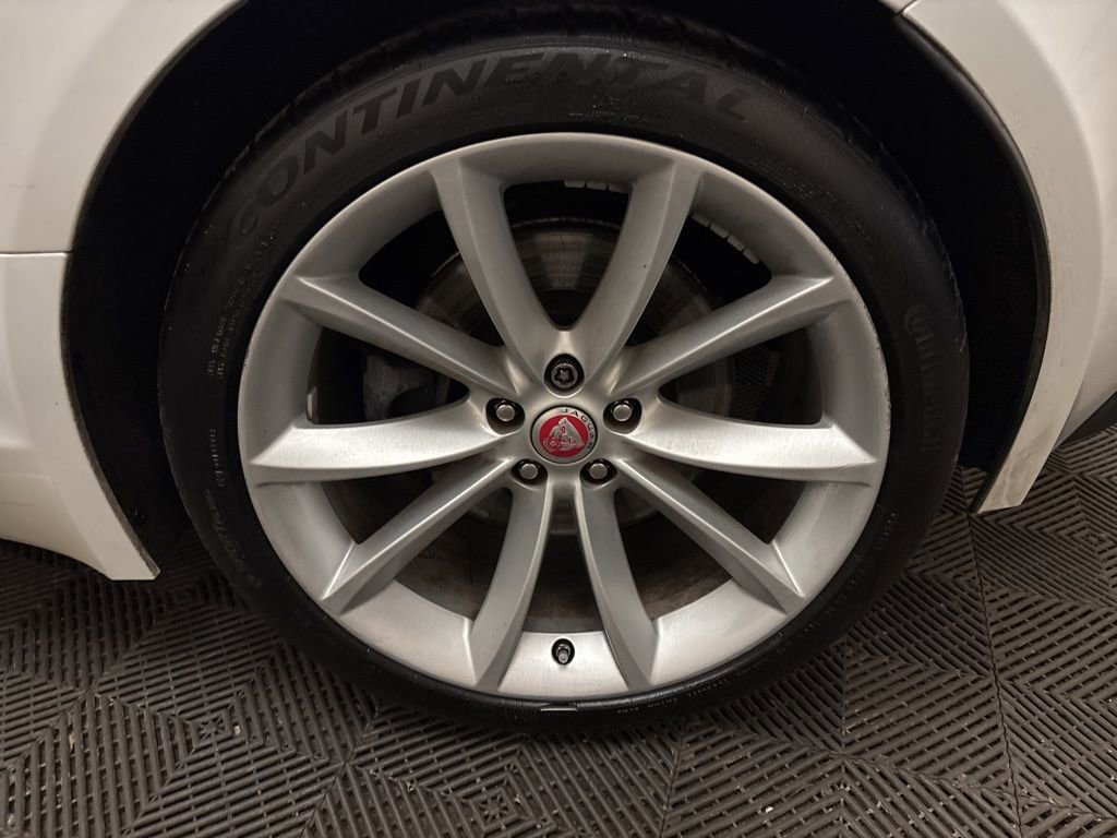 Used 2018 Jaguar F-TYPE Coupe image 27