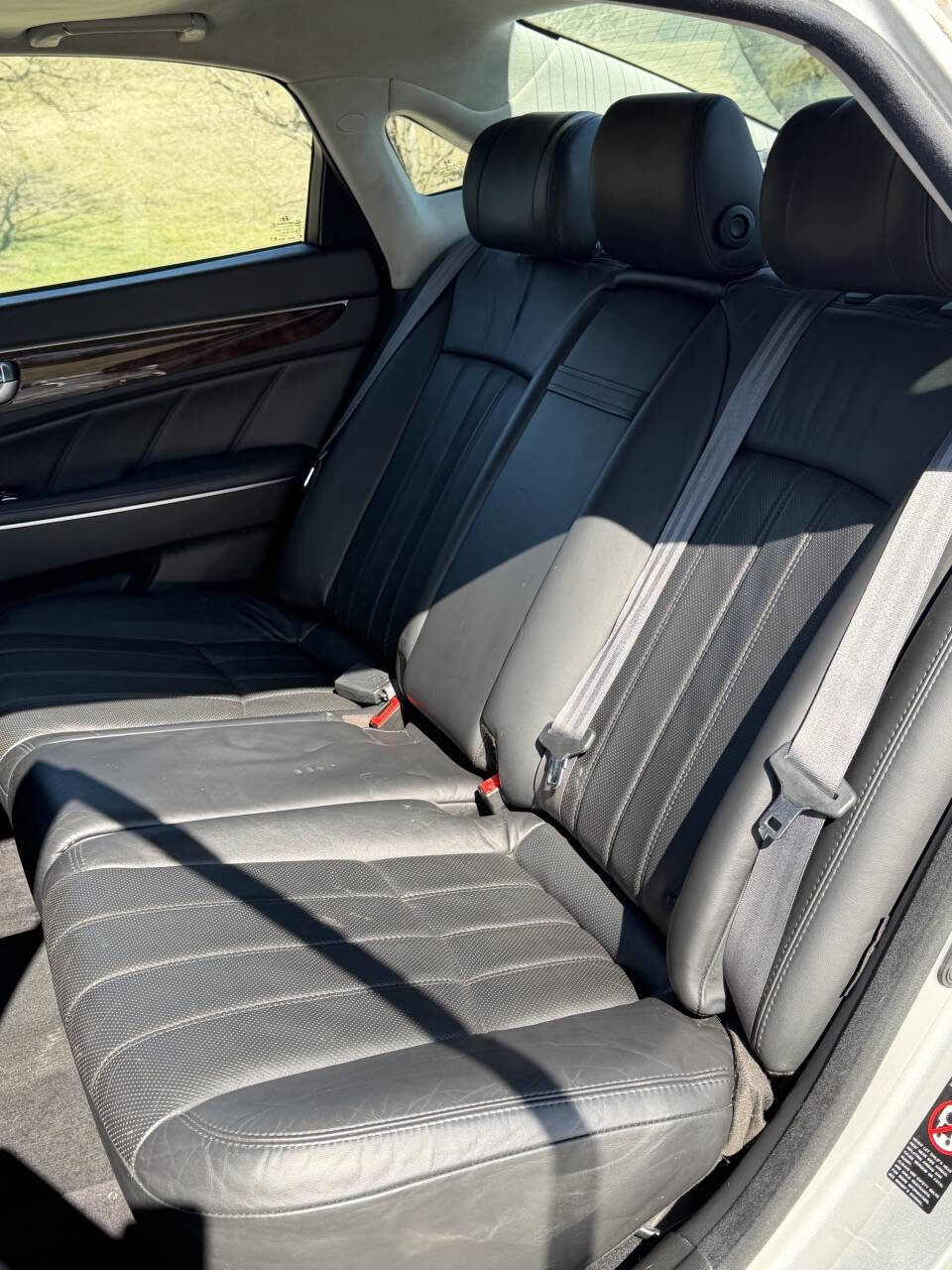 Used 2012 Hyundai Equus Signature RWD image 31