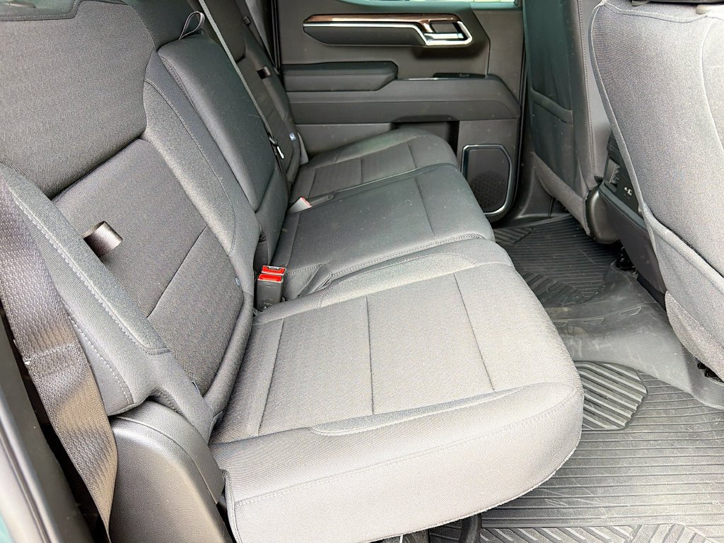 Used 2026 Chevrolet Silverado 1500 LT Trail Boss w/ Safety Package AWD/4WD image 33