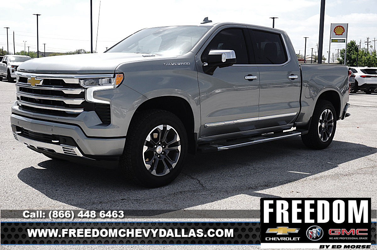 New 2025 Chevrolet Silverado 1500 High Country w/ Technology Package AWD/4WD image 3