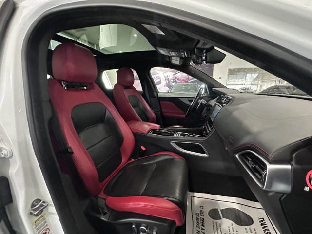 Used 2019 Jaguar F-PACE S image 27
