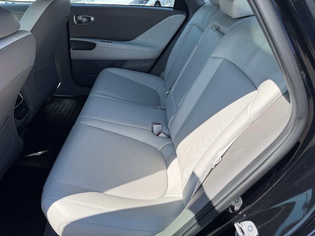 Certified 2023 Hyundai Ioniq 6 SEL RWD image 16