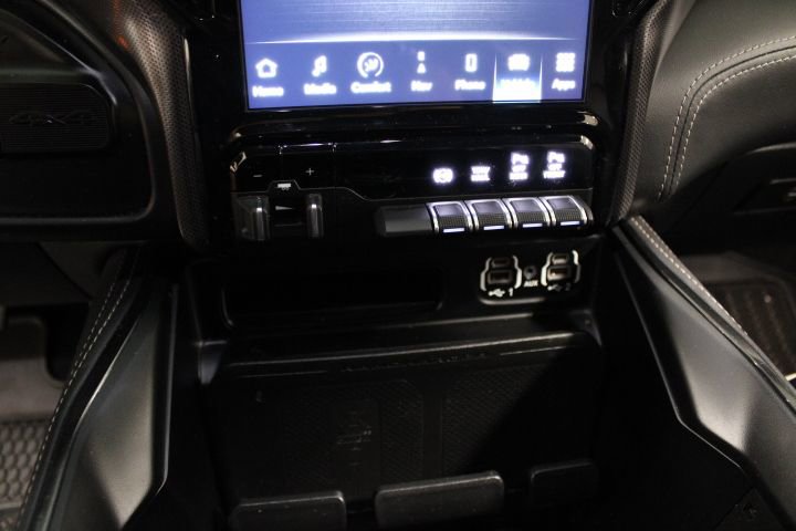 Used 2022 RAM 2500 Limited image 34