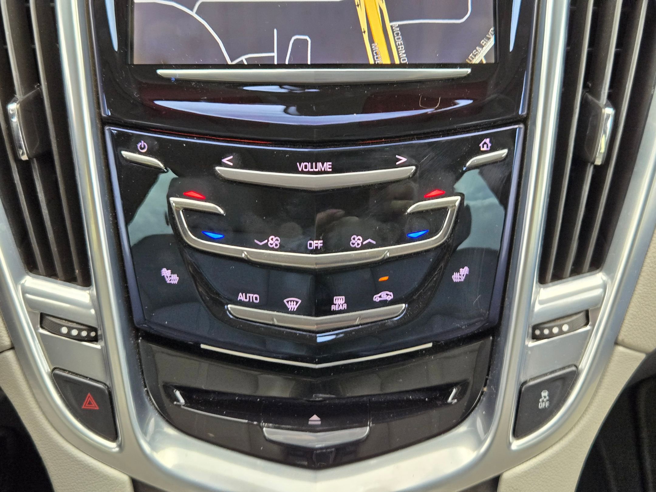 Used 2014 Cadillac SRX Luxury w/ Driver Awareness Package FWD image 18
