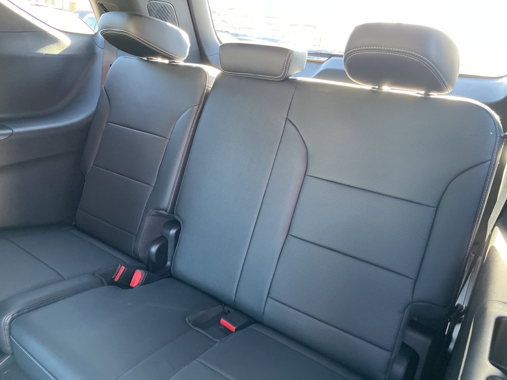 New 2026 Chevrolet Traverse LT image 12