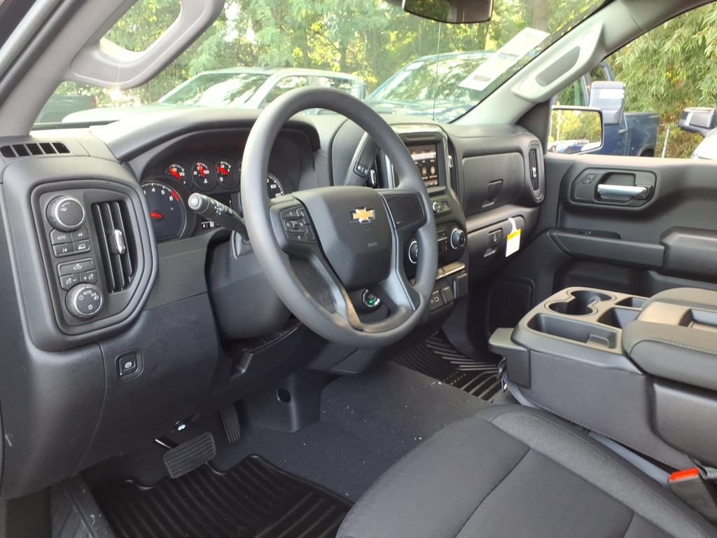 New 2026 Chevrolet Silverado 1500 Custom AWD/4WD image 12