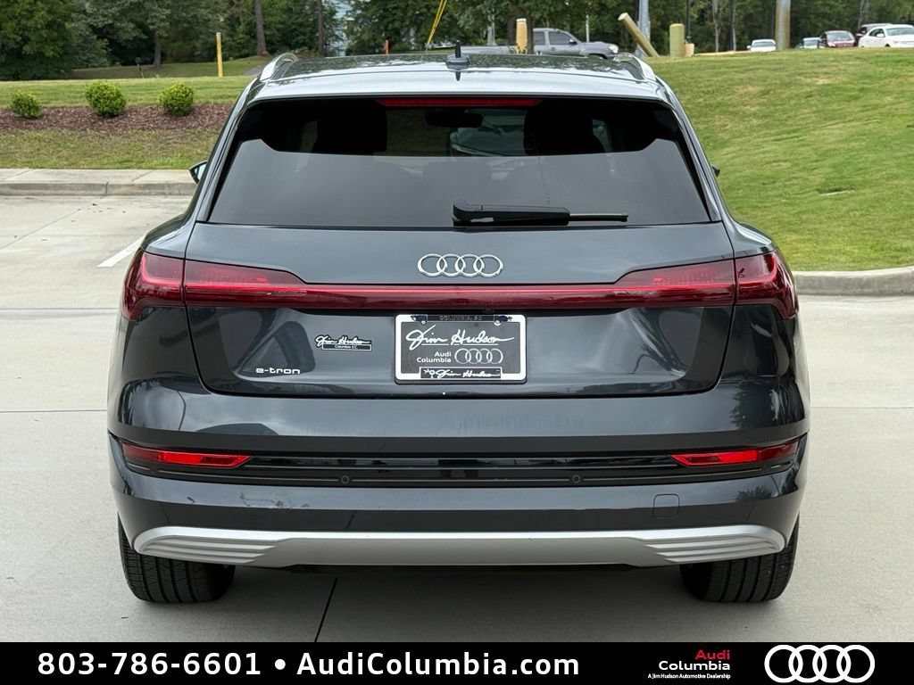 Used 2019 Audi e-tron Prestige w/ Prestige Package AWD/4WD image 13