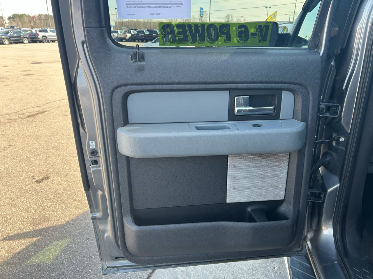 Used 2013 Ford F150 XLT w/ Luxury Equipment Group image 13