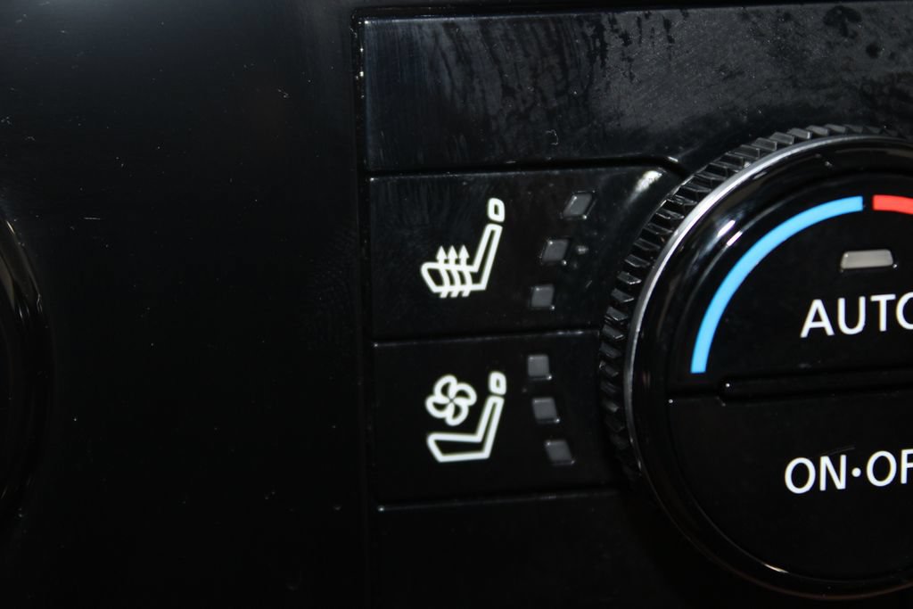 Used 2026 Nissan Pathfinder Platinum AWD/4WD image 49