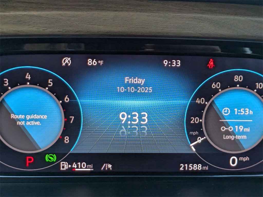 Used 2025 Volkswagen Atlas SE image 15