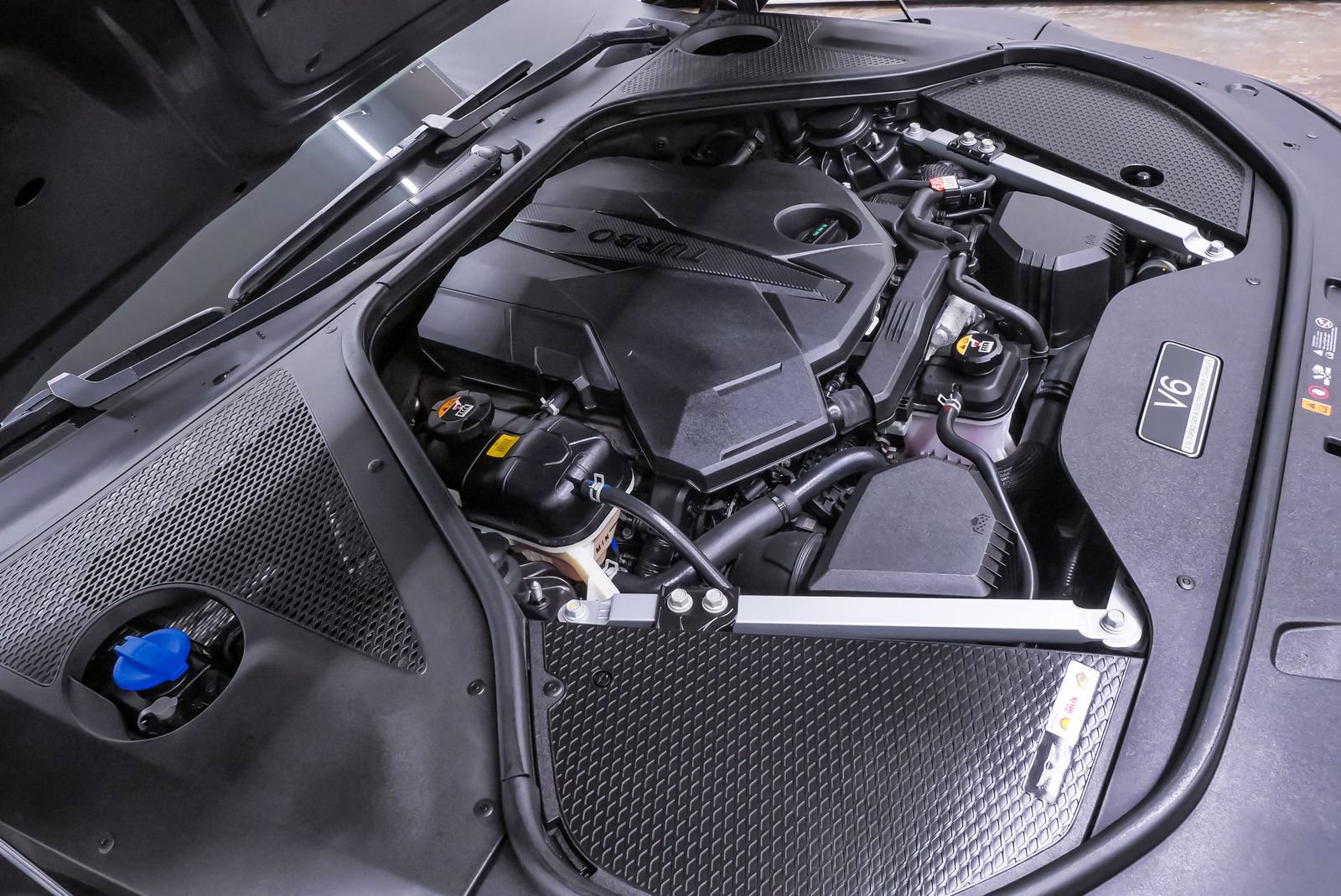 Certified 2025 Genesis G90 3.5T image 35