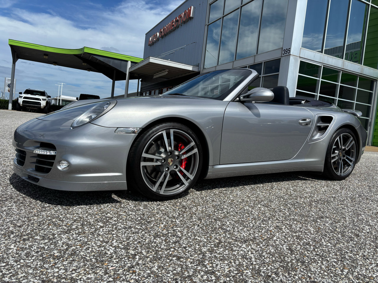 Used 2011 Porsche 911 Turbo image 2