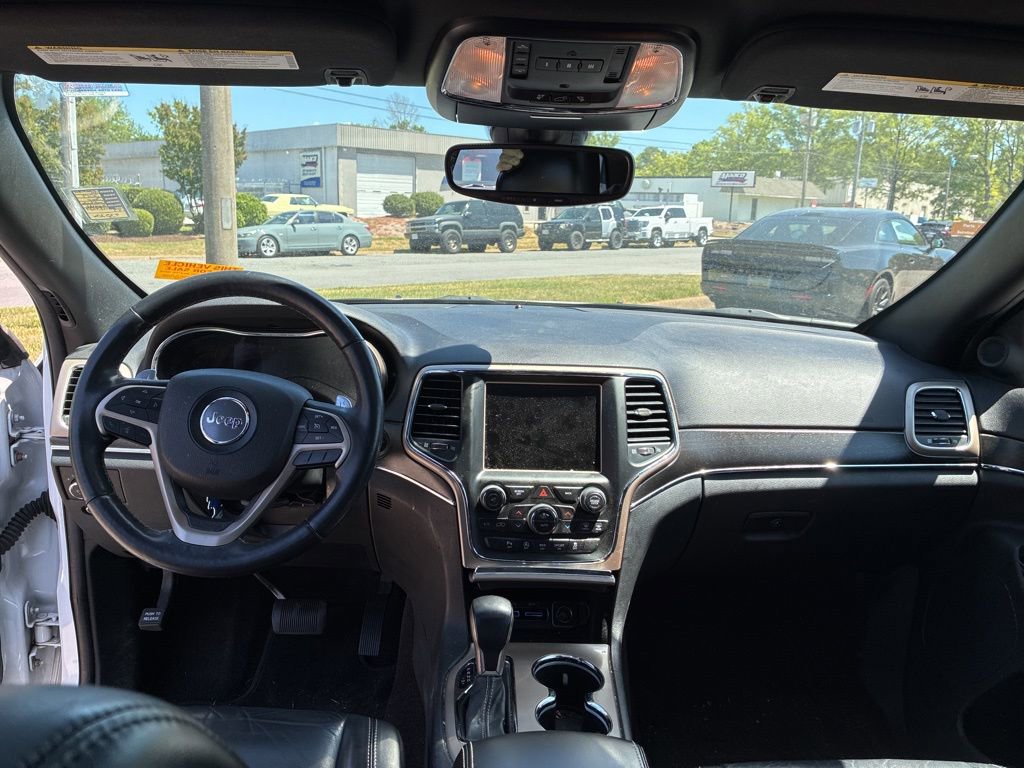 Used 2017 Jeep Grand Cherokee Limited image 19