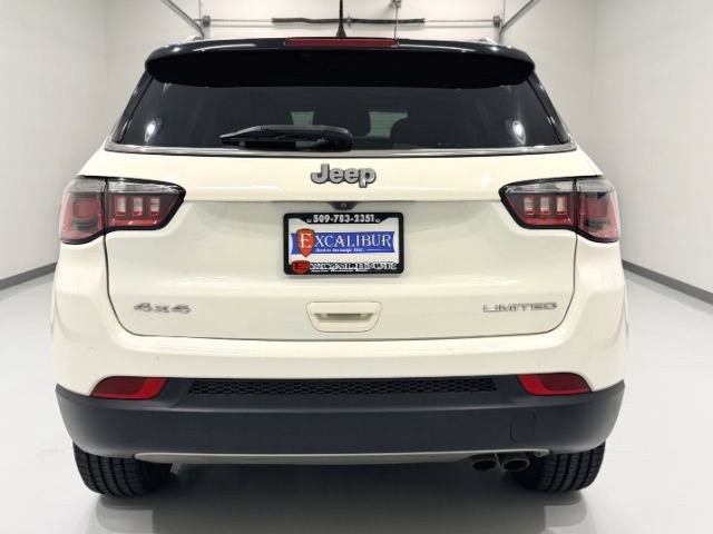 Used 2018 Jeep Compass Limited w/ Navigation Group AWD/4WD image 13