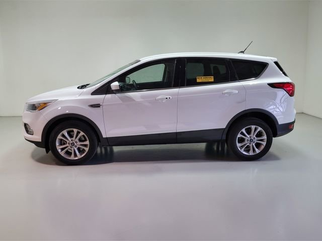 Used 2019 Ford Escape SE image 12