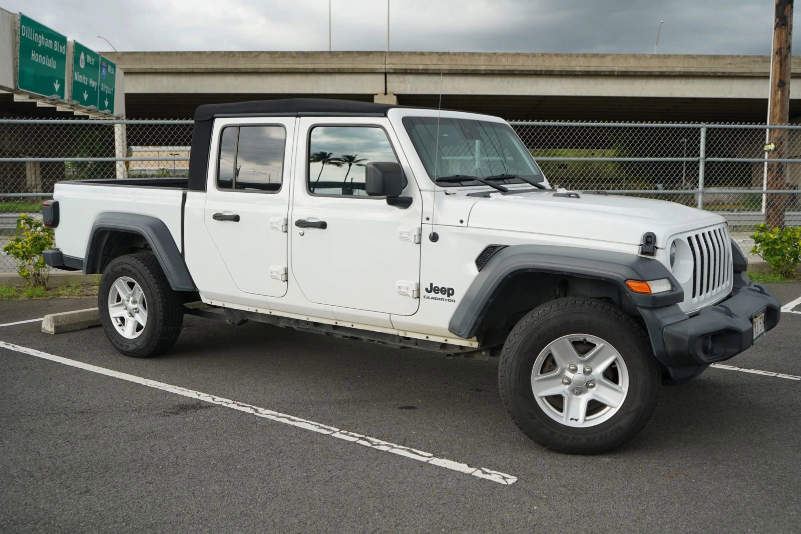Used 2020 Jeep Gladiator Sport w/ Quick Order Package 24S image 5