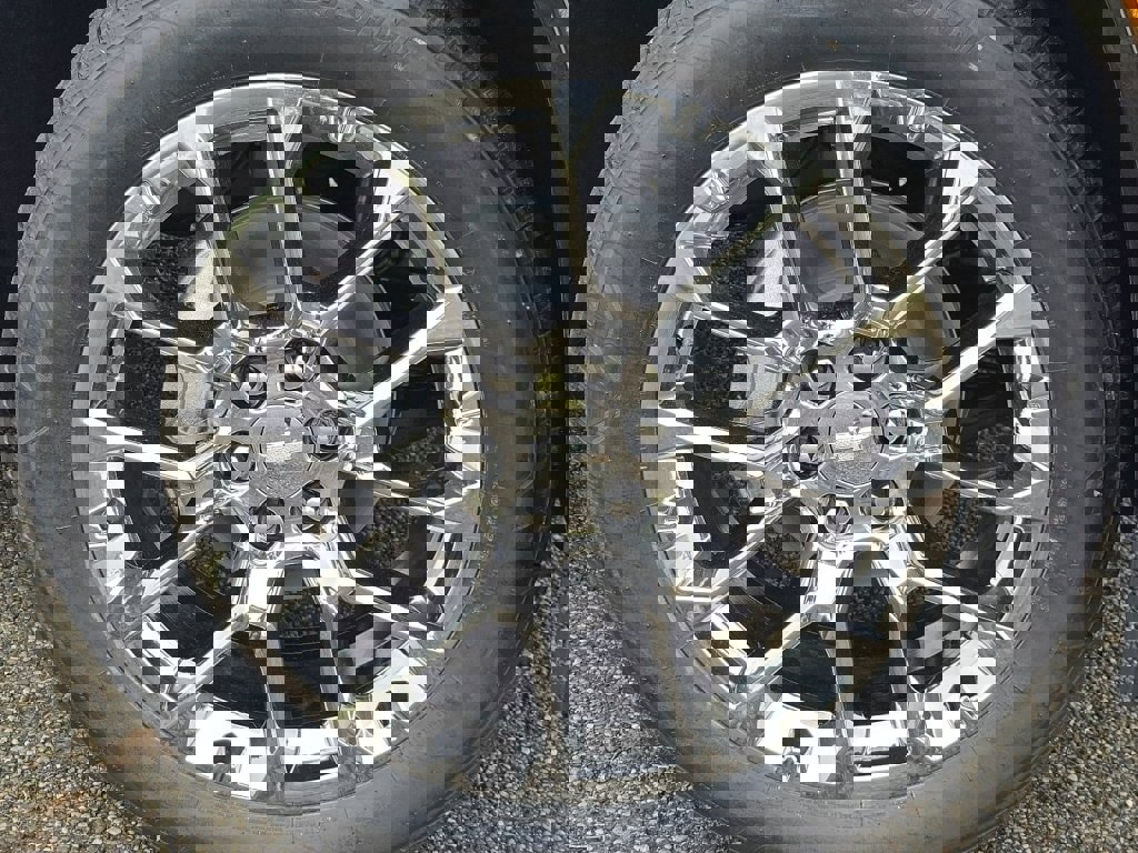 New 2026 Chevrolet Suburban LT w/ Comfort Package image 10