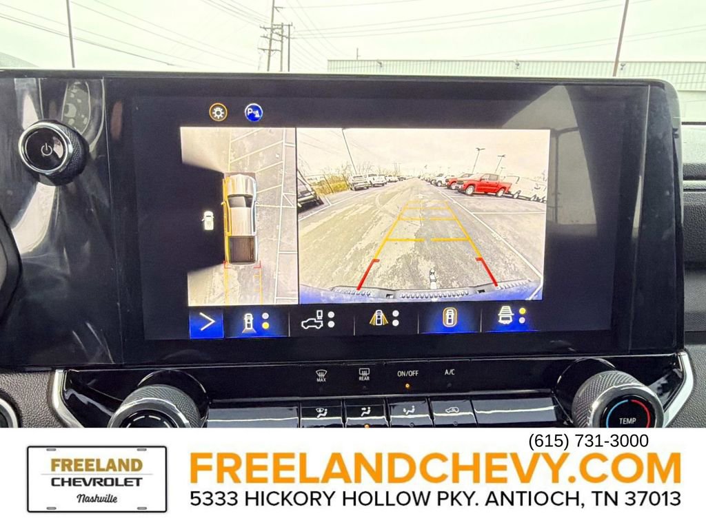 Used 2024 Chevrolet Colorado Trail Boss w/ Technology Package image 37