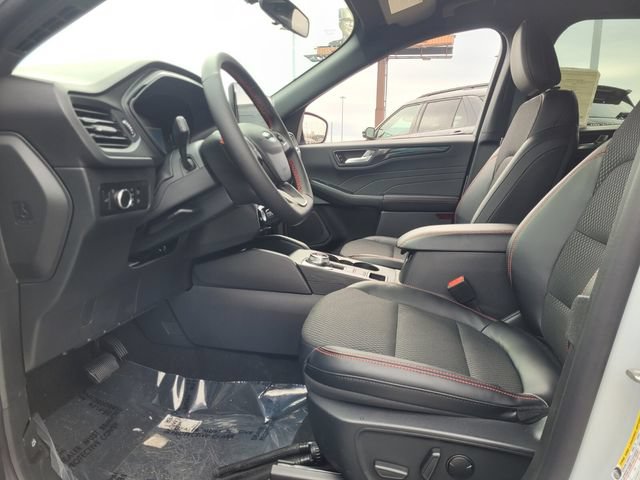 New 2026 Ford Escape ST-Line w/ Tech Pack #1 FWD image 32