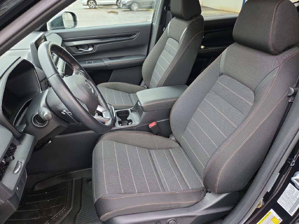 Used 2025 Honda CR-V Sport image 16