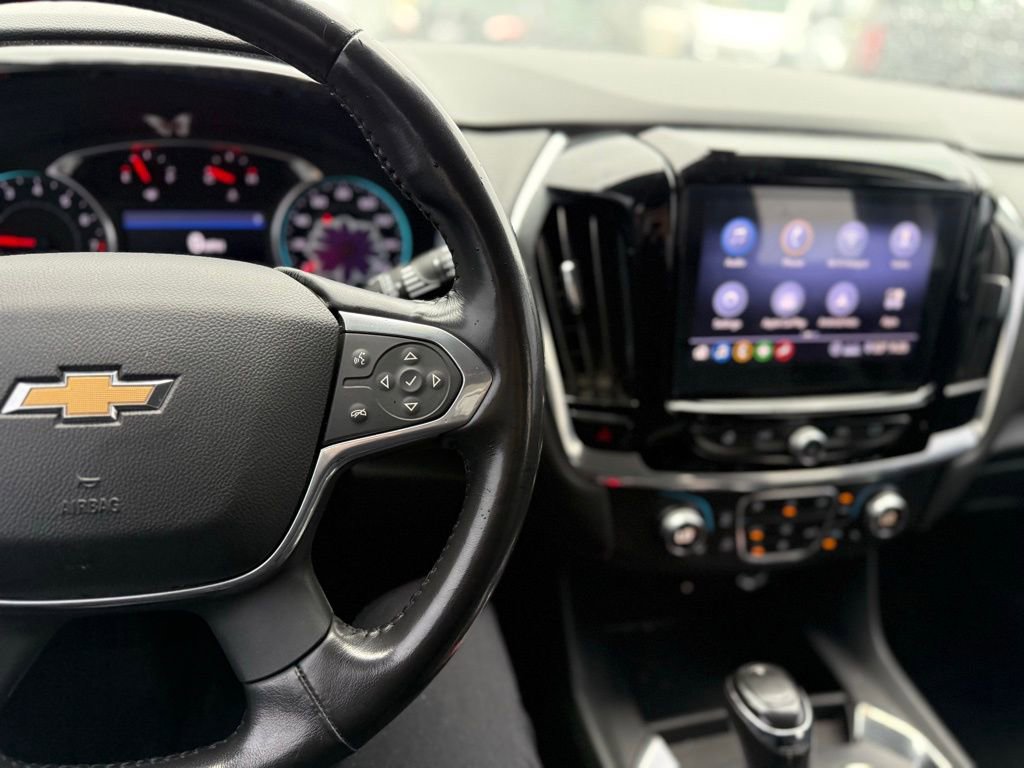 Used 2020 Chevrolet Traverse LT w/ Driver Confidence II Package image 8