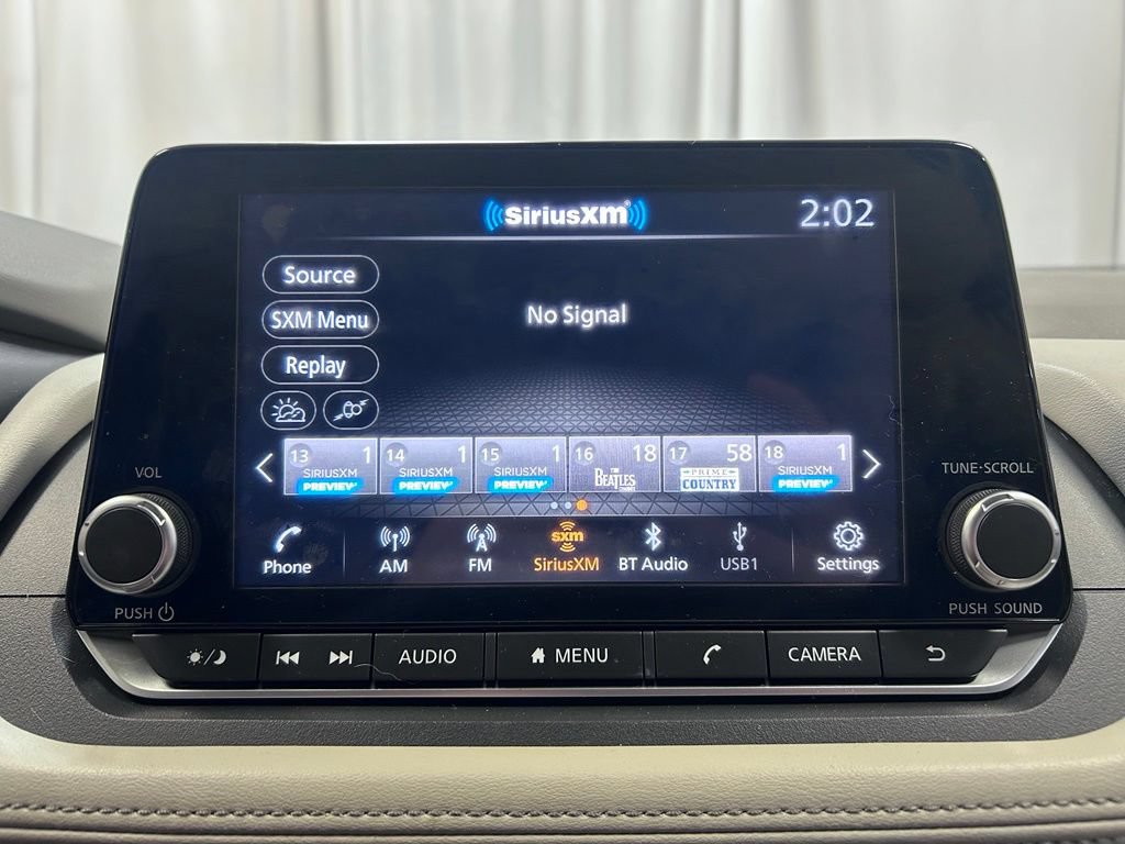 Used 2023 Nissan Rogue SV AWD/4WD image 13