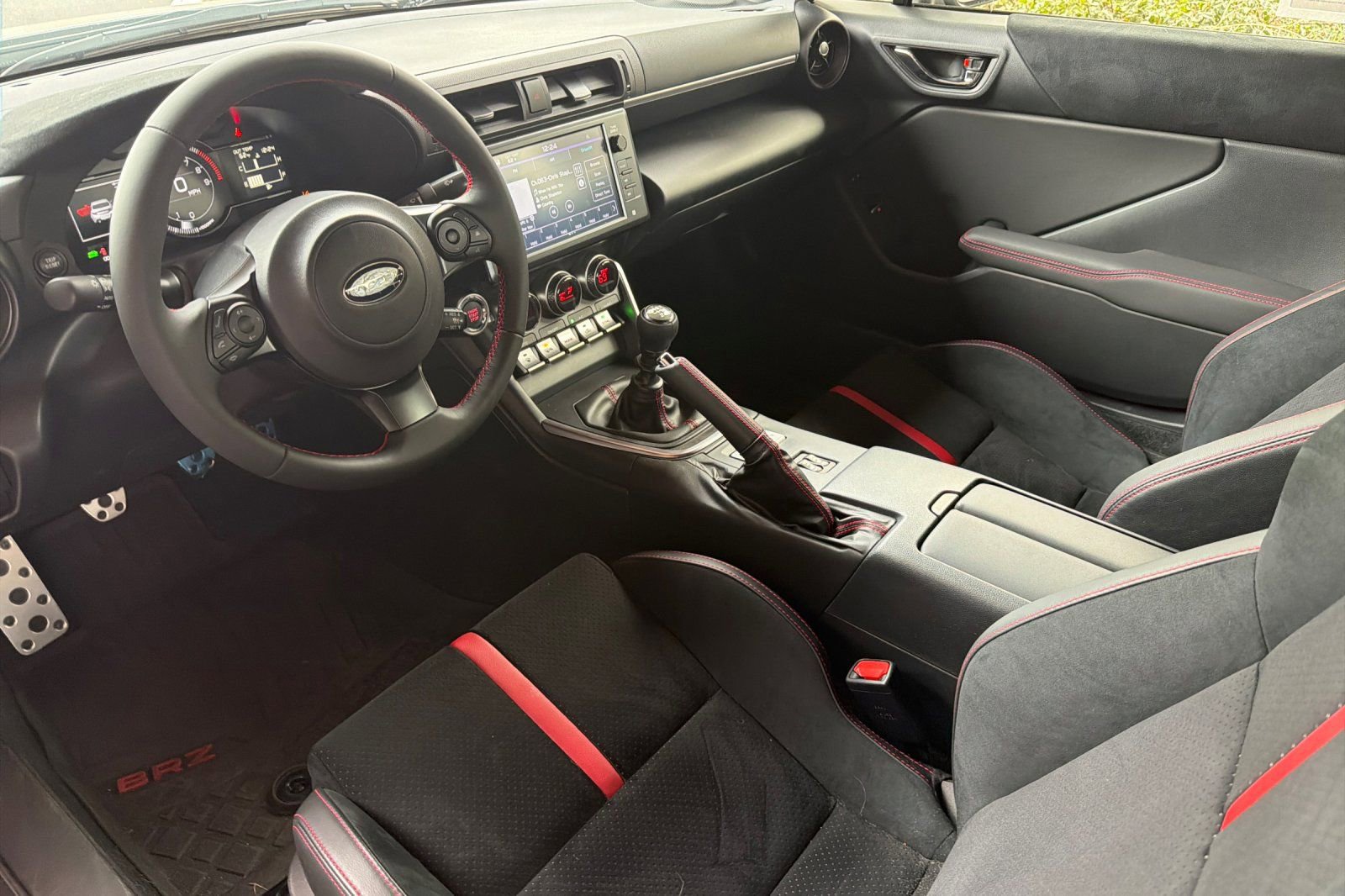 Used 2024 Subaru BRZ Limited RWD image 11