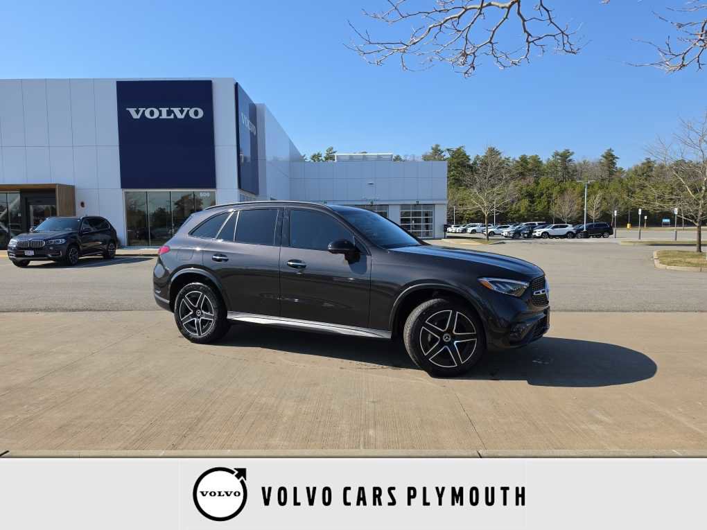 Used 2024 Mercedes-Benz GLC 300 4MATIC image 1