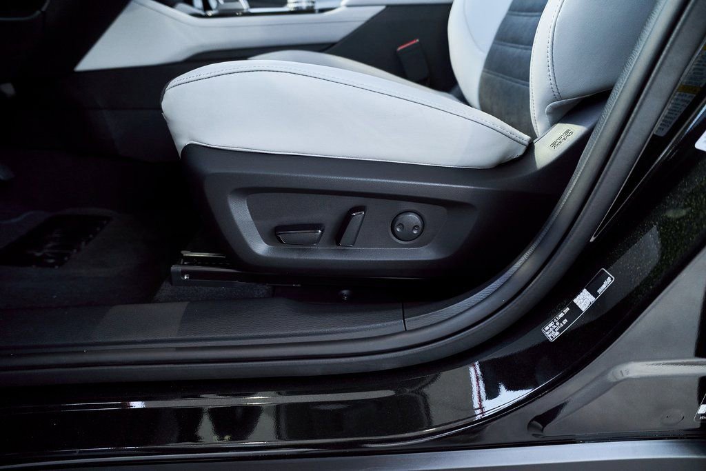 New 2026 Mitsubishi Outlander SE FWD image 22
