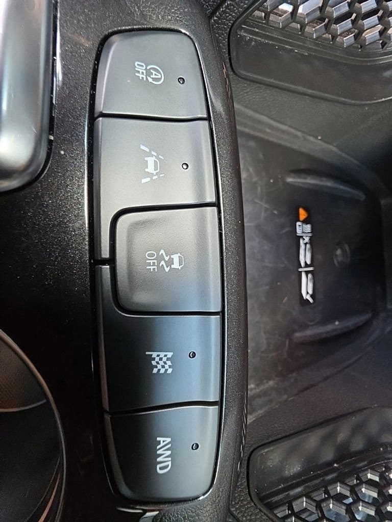 Used 2024 Chevrolet TrailBlazer ACTIV w/ Convenience Package AWD/4WD image 19